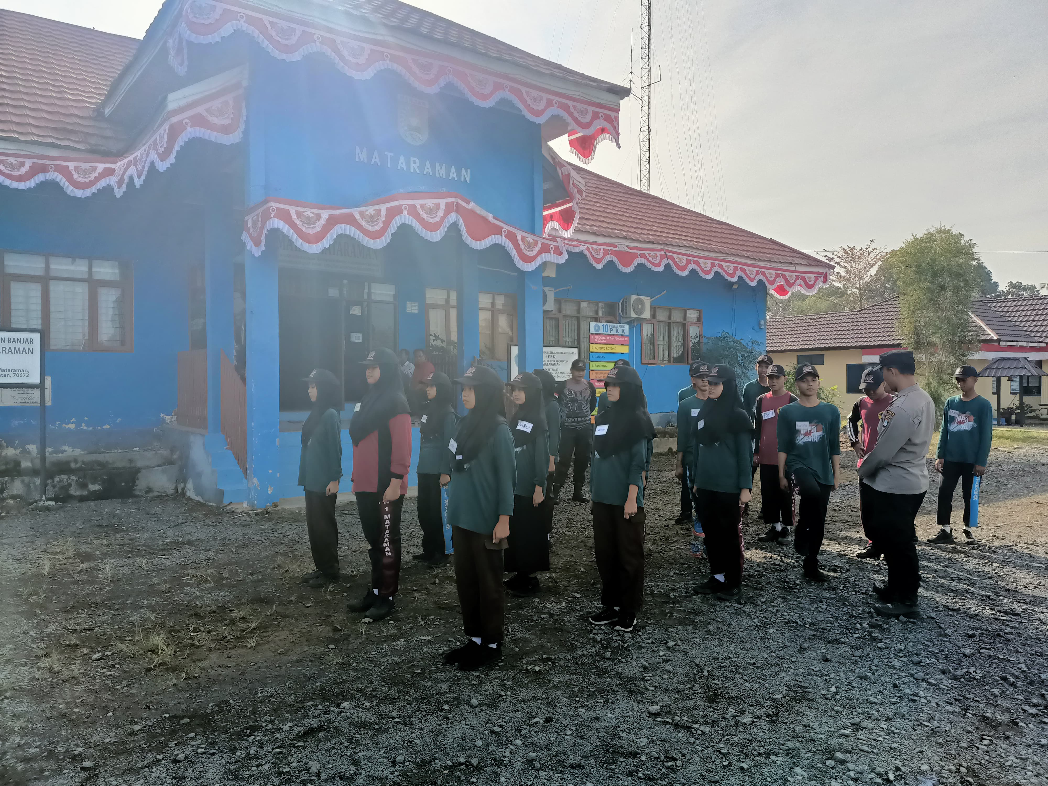 Jelang HUT ke-80 RI, Paskibra Kecamatan Mataraman Gelar Latihan
