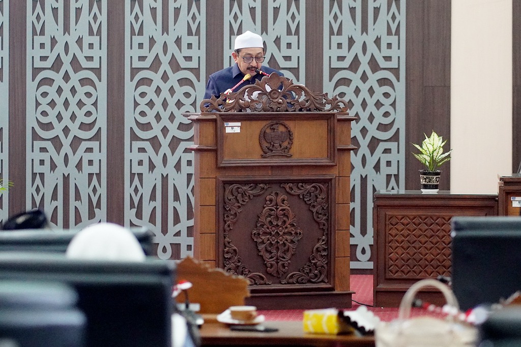 Raperda Masyarakat Adat dan Administrasi Kependudukan Dibahas di Paripurna DPRD Banjar