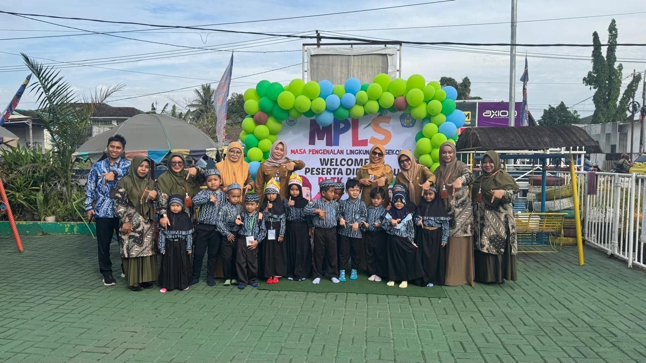 Disdik Banjar Dampingi Monev MPLS Ramah Tim BPMP Kalsel di Martapura