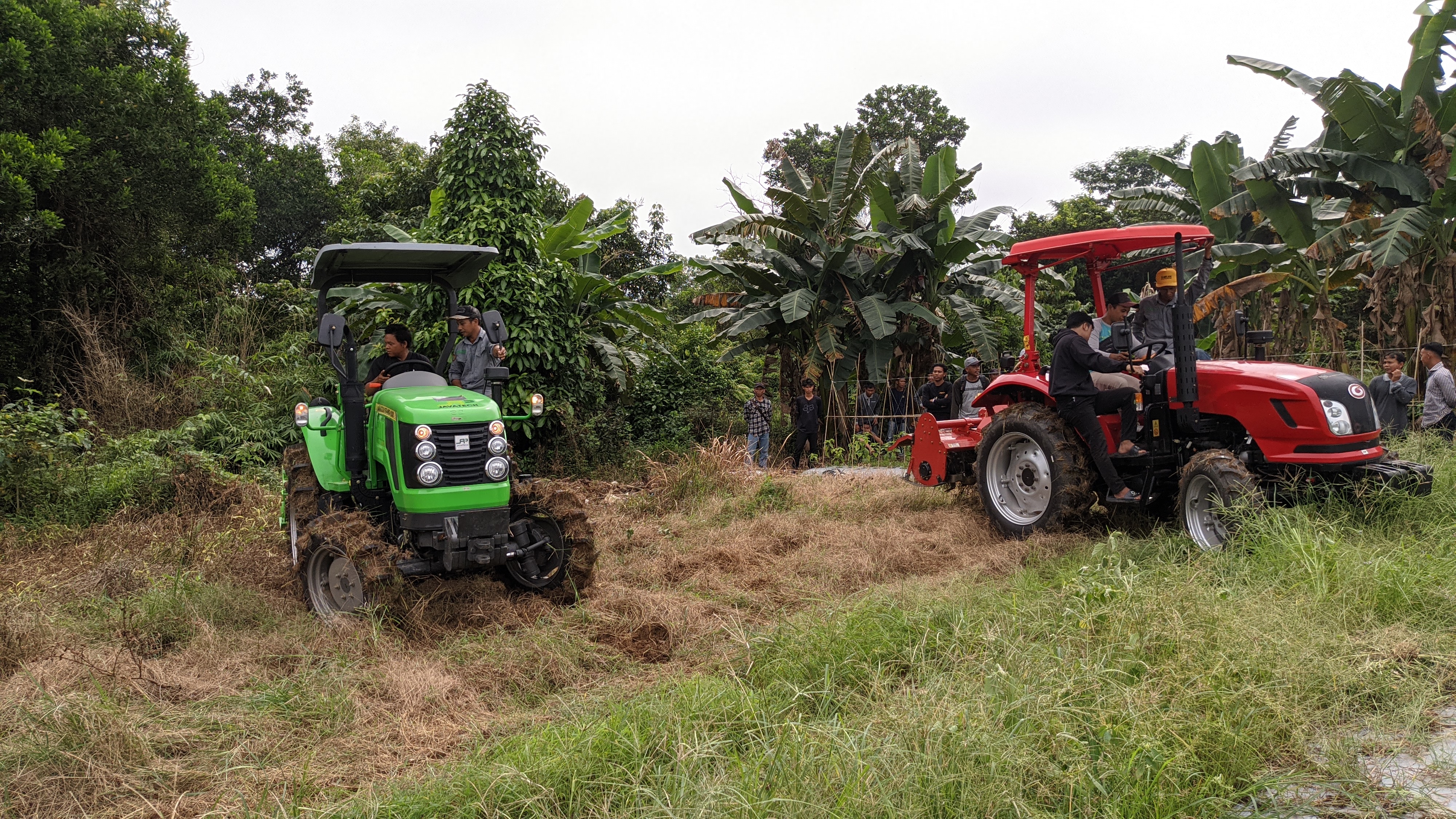 Distan Banjar Siapkan Brigade Pangan dengan Pelatihan Traktor Roda Empat
