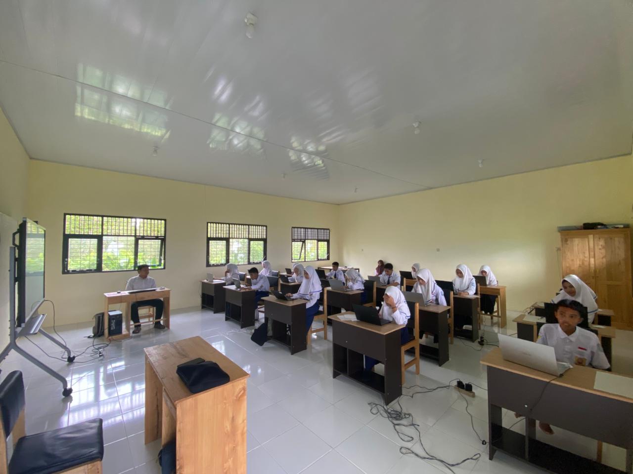 Gladi Bersih TKA di SMPN 3 Gambut Sempat Terkendala Server, Pelaksanaan Tetap Berjalan Lancar