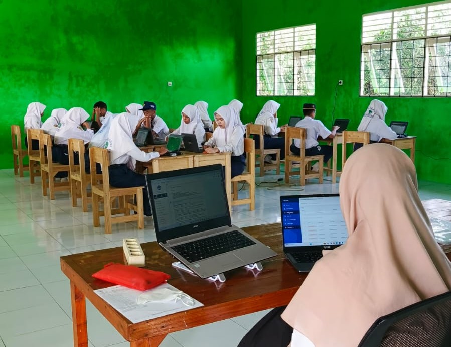 Uji Kesiapan Akademik Siswa, SMPN 1 Martapura Timur Laksanakan Gladi Bersih TKA