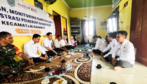 Camat Gambut Monitoring Administrasi Desa dan Persiapan Pilkades