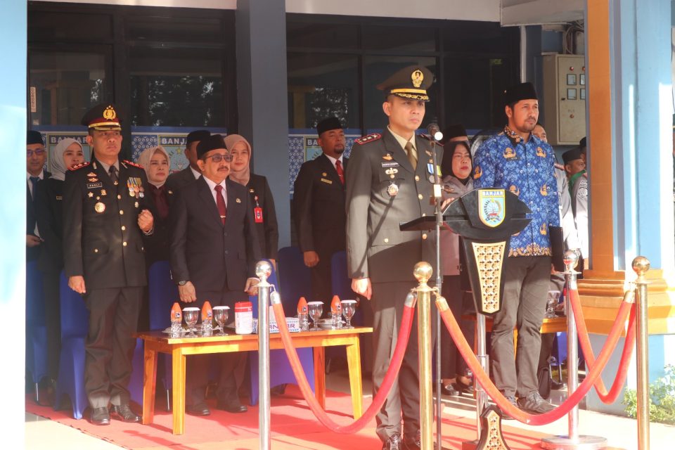 Dandim 1006 Banjar Letkol Zulkifer Sembiring Pimpin Upacara Peringatan ke-117 Harkitnas