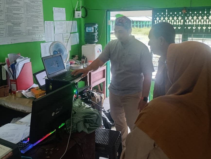 SMPN 3 Gambut Siap Gelar Simulasi TKA, Pengawas Tinjau Persiapan