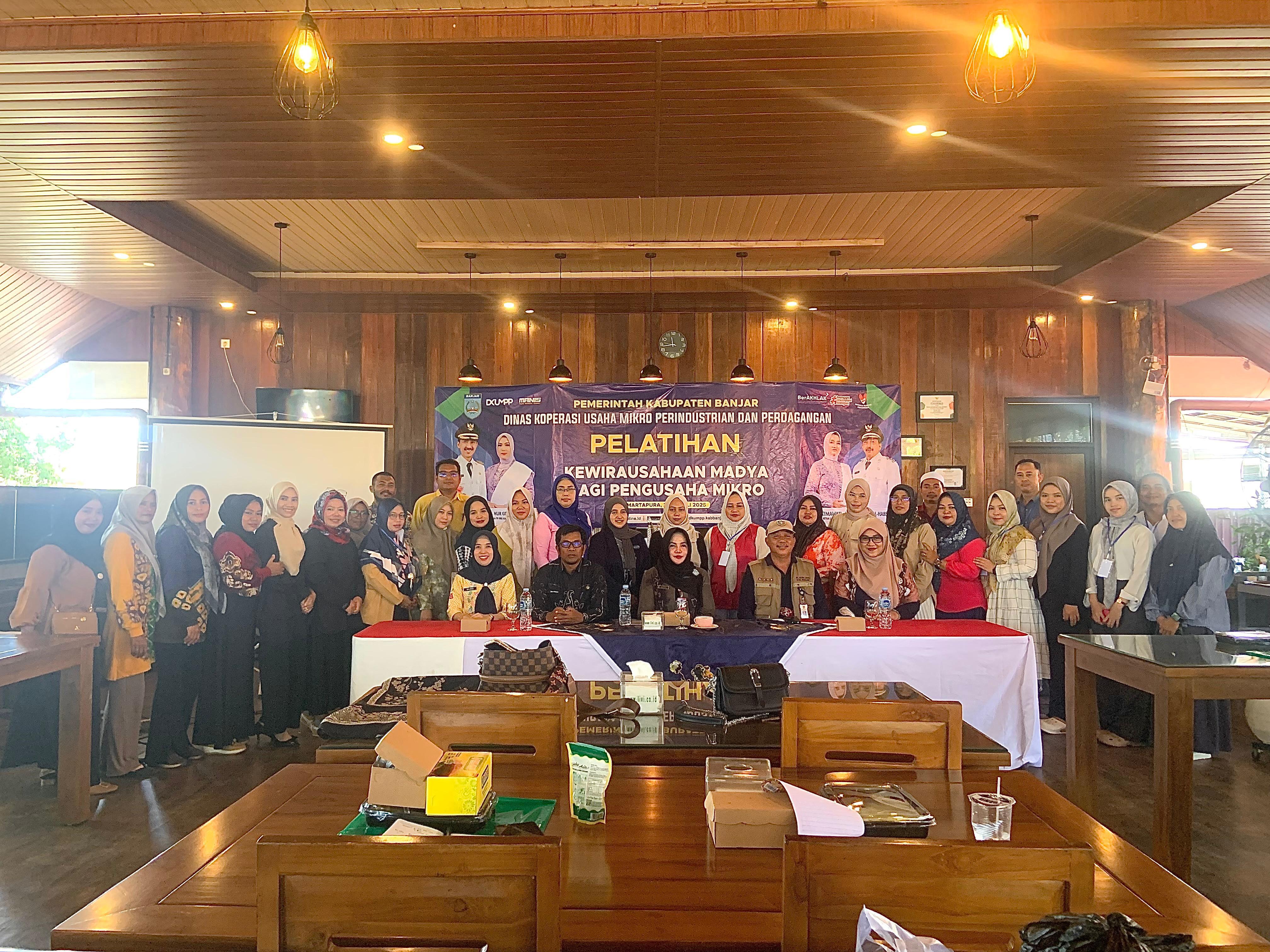 Pelatihan Kewirausahaan Madya Ditutup, Kepala DKUMPP Minta Pengusaha Terus Kembangan Bisnisnya