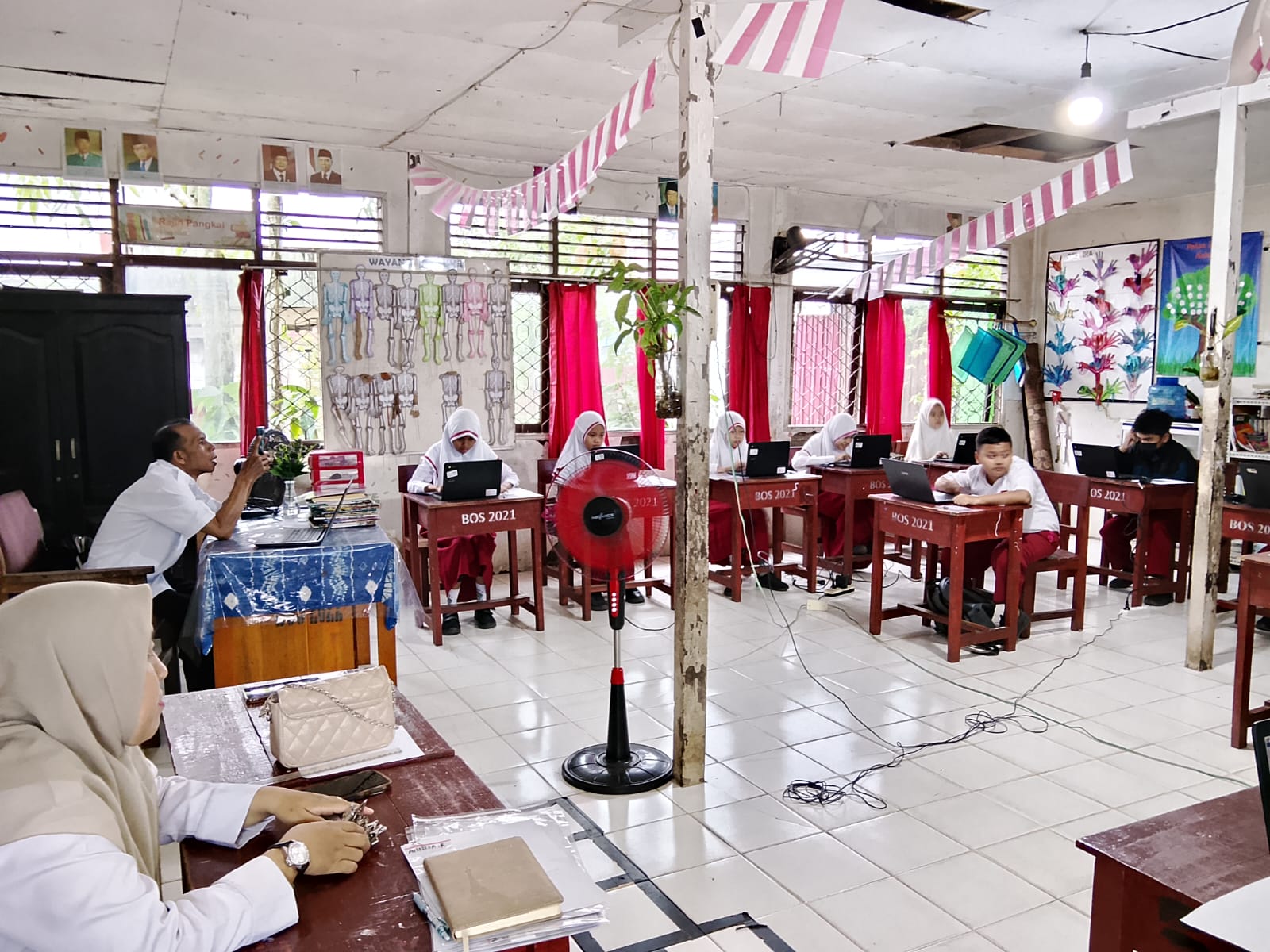 Gladi Bersih TKA Gelombang 2, Siswa Kelas VI SDN Gambut 1 Kembali Laksanakan Simulasi