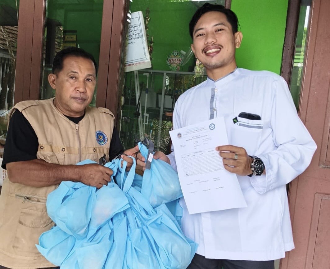 SPPG Gambut 1 Salurkan MBG Ramadan di SMPN 1 Gambut untuk Tingkatkan Gizi Siswa