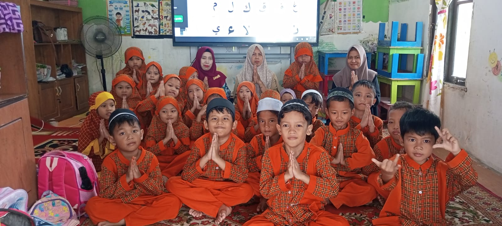 Pengawas TK Monitoring Pesantren Ramadhan di TK Azzahra Gambut