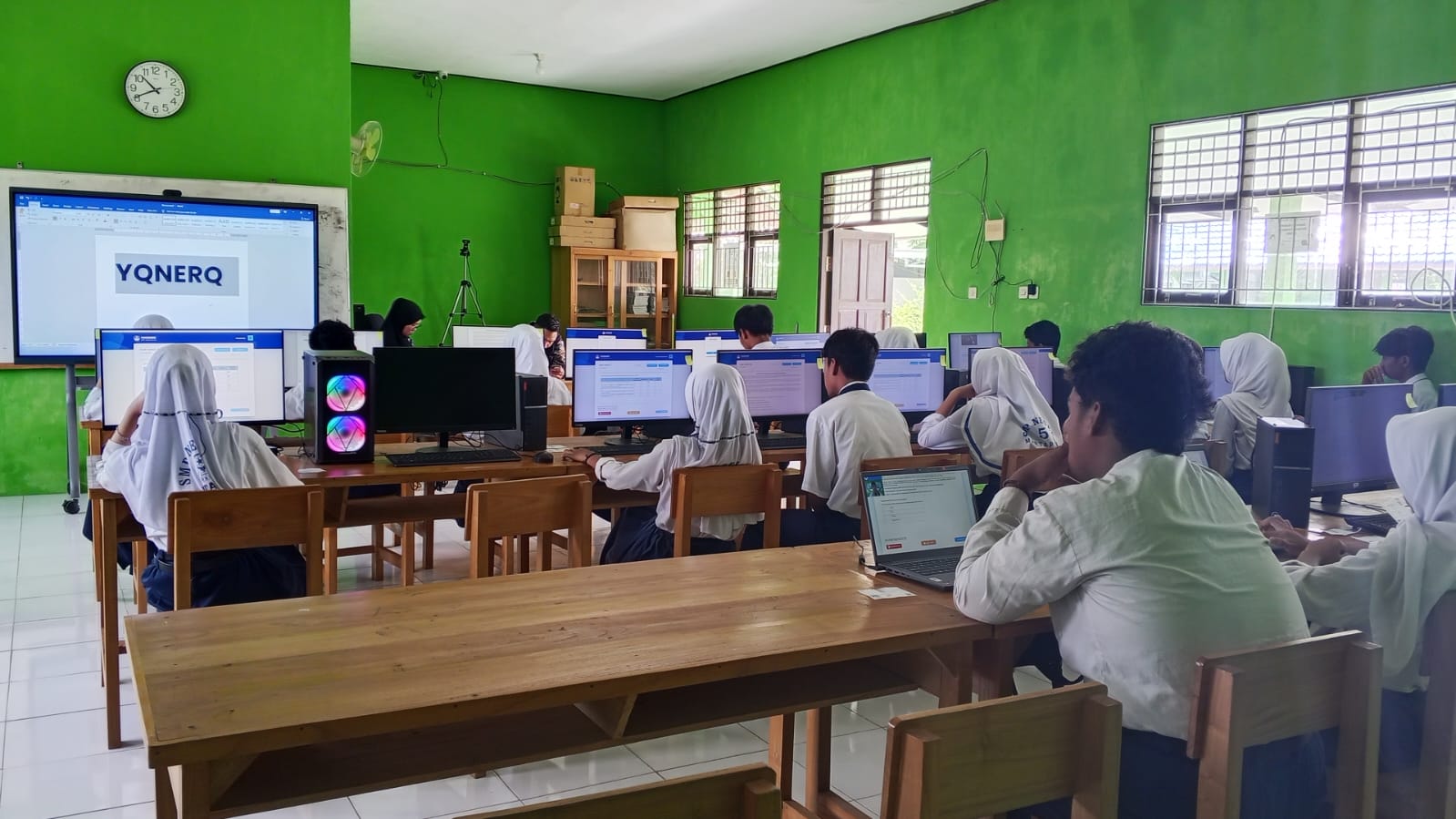 Murid Kelas IX SMPN 5 Martapura Ikuti Gladi TKA 2026 Selama Dua Hari