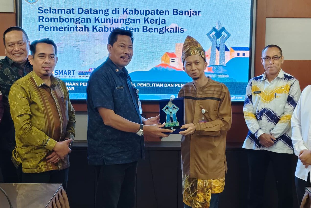 Pemkab Bengkalis Pelajari Penerapan TJSLP ke Bappedalitbang Banjar