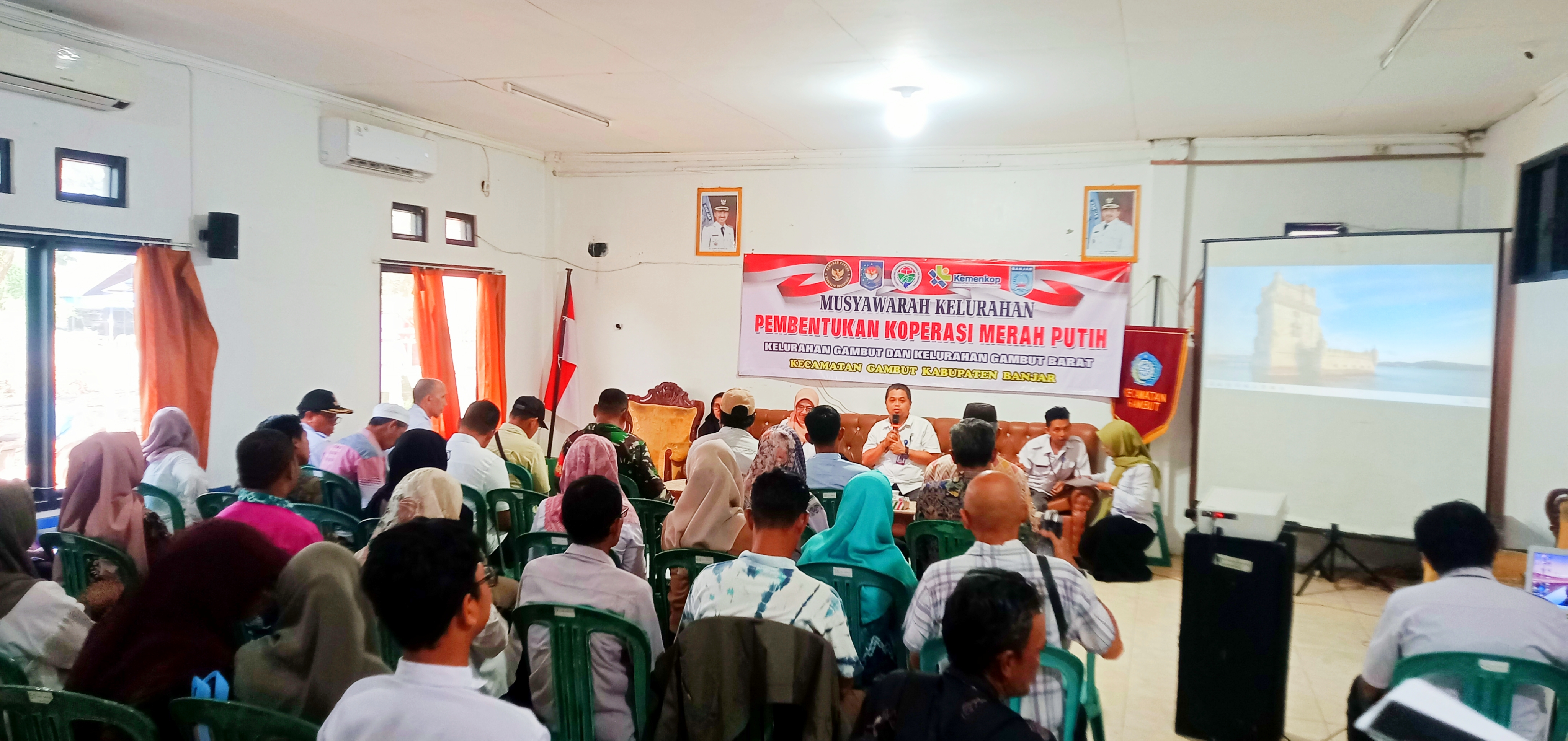 Desa Kelurahan se-Kecamatan Gambut Selesaikan Musdessus Kopdes Merah Putih