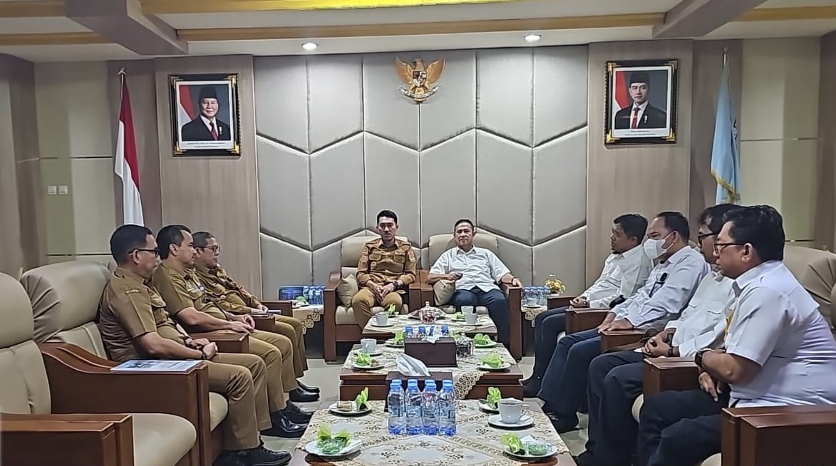 Penandatanganan Hibah Ruas Jalan Pingaran - Kahelaan
