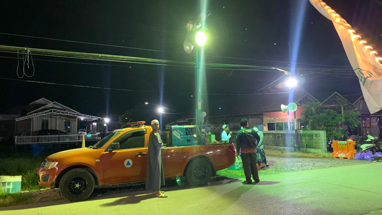 BPBD Banjar Bantu Penerangan Haul ke-57 K.H. Sya’rani Arif di Kampung Melayu Tengah