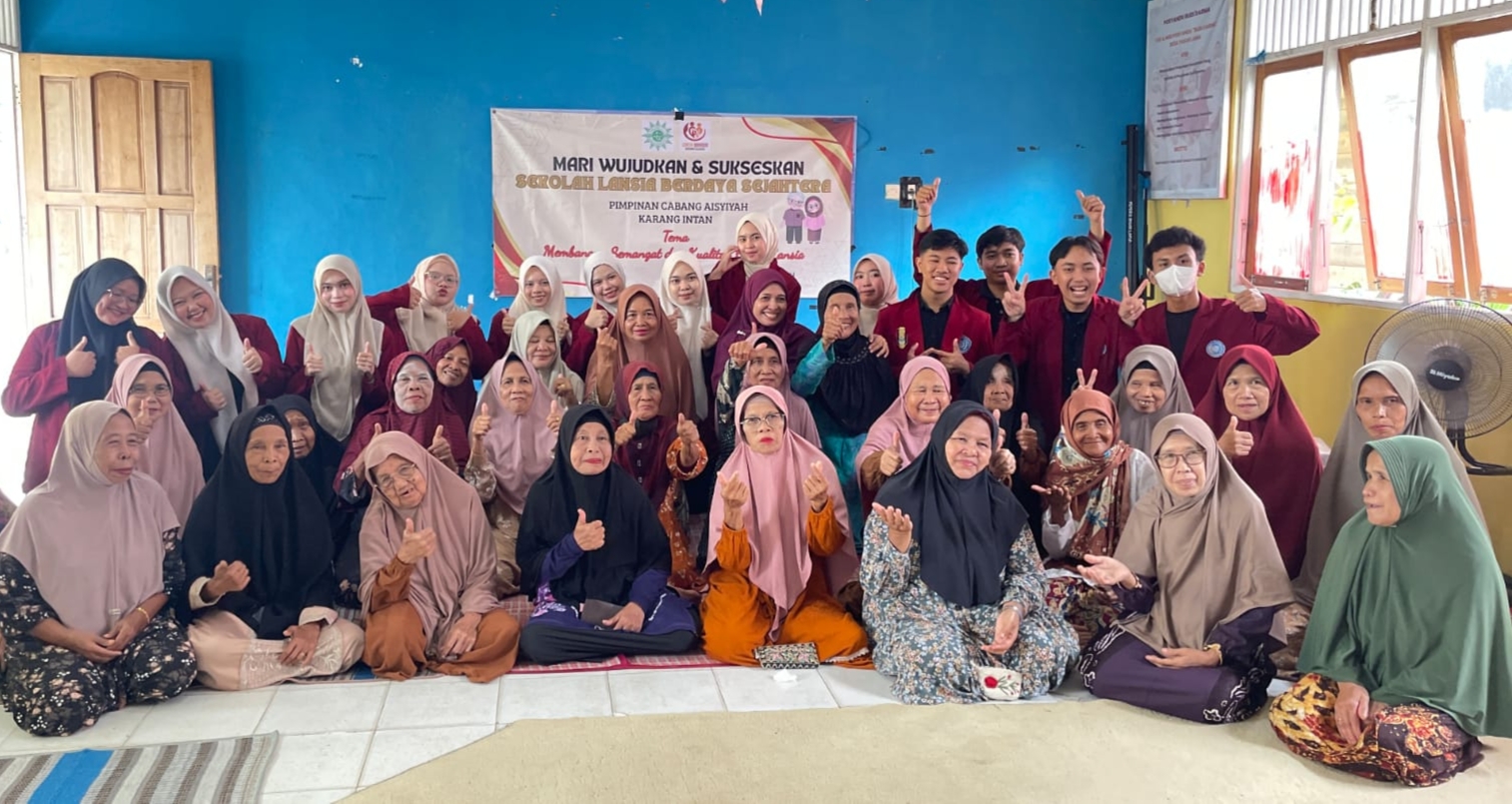 Sekolah Lansia Berdaya “Aisyiyah Sejahtera” Hadirkan Edukasi Kesehatan Mental Lansia di Karang Intan