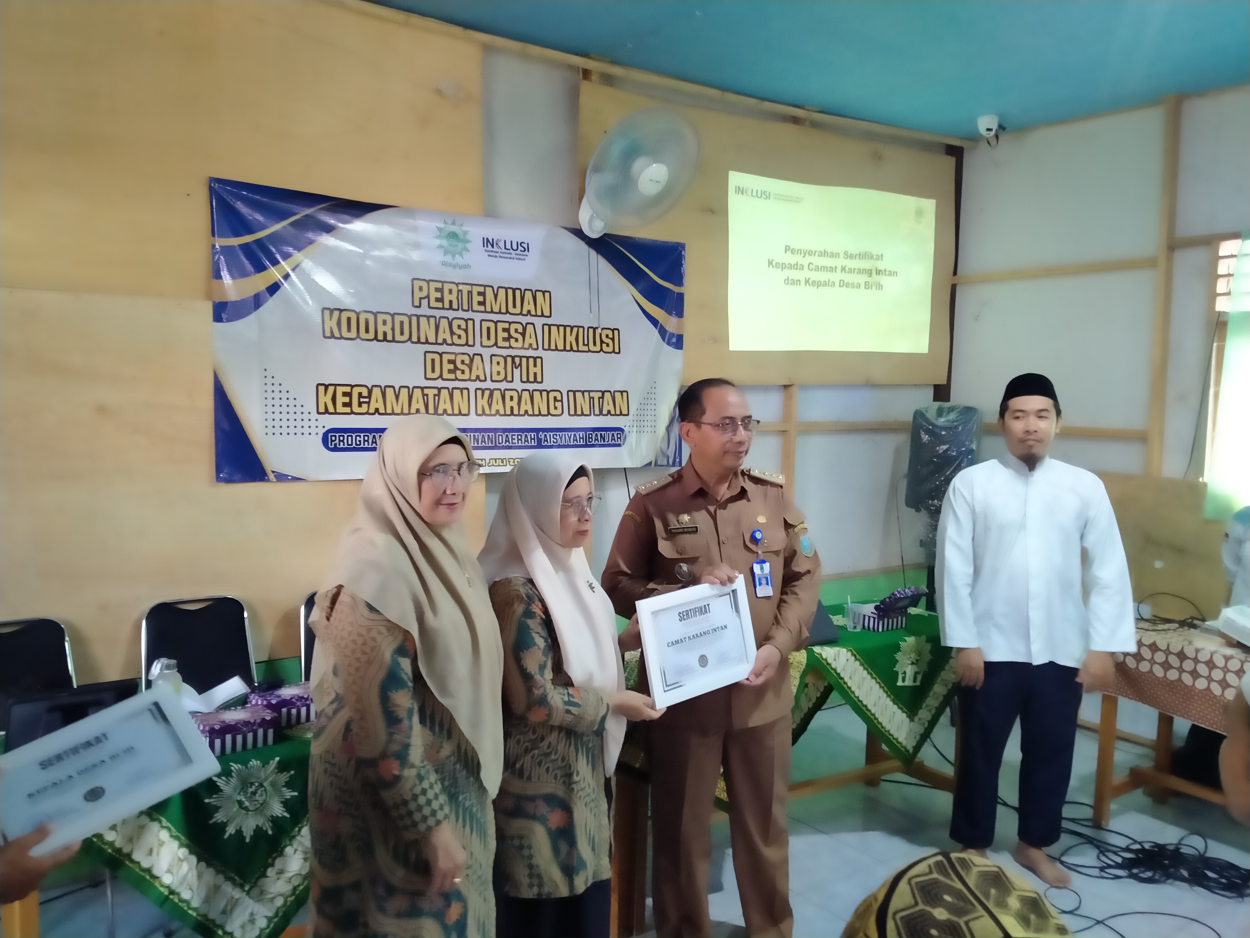 Camat Karang Intan Buka Pertemuan Koordinasi Program Desa Inklusi di Desa Bi-ih