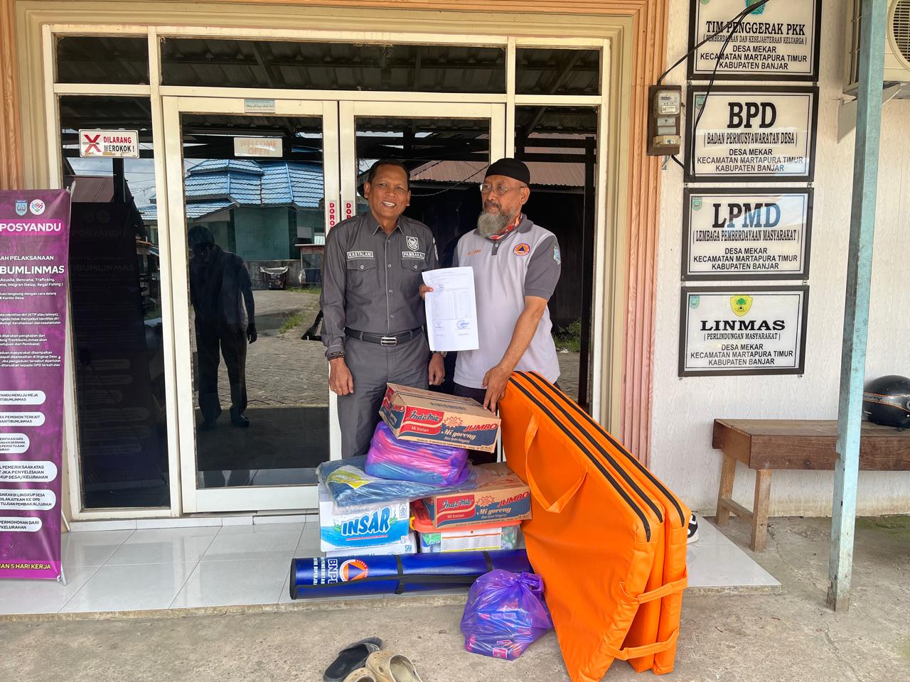 BPBD Banjar Salurkan Bantuan kepada Korban Kebakaran di Desa Mekar