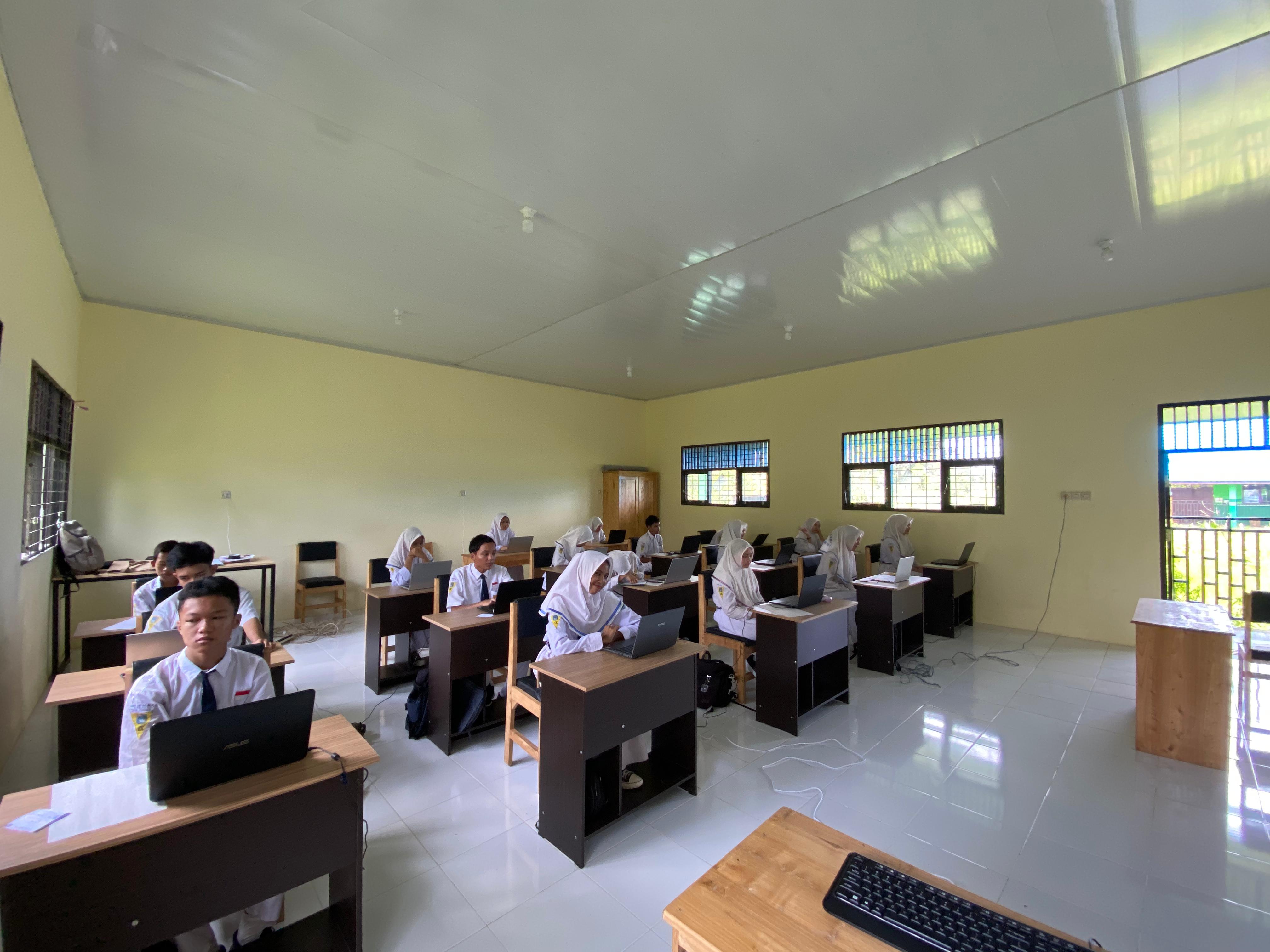 Gladi Bersih TKA di SMP Negeri 3 Gambut Berjalan Lancar pada Sesi Pertama