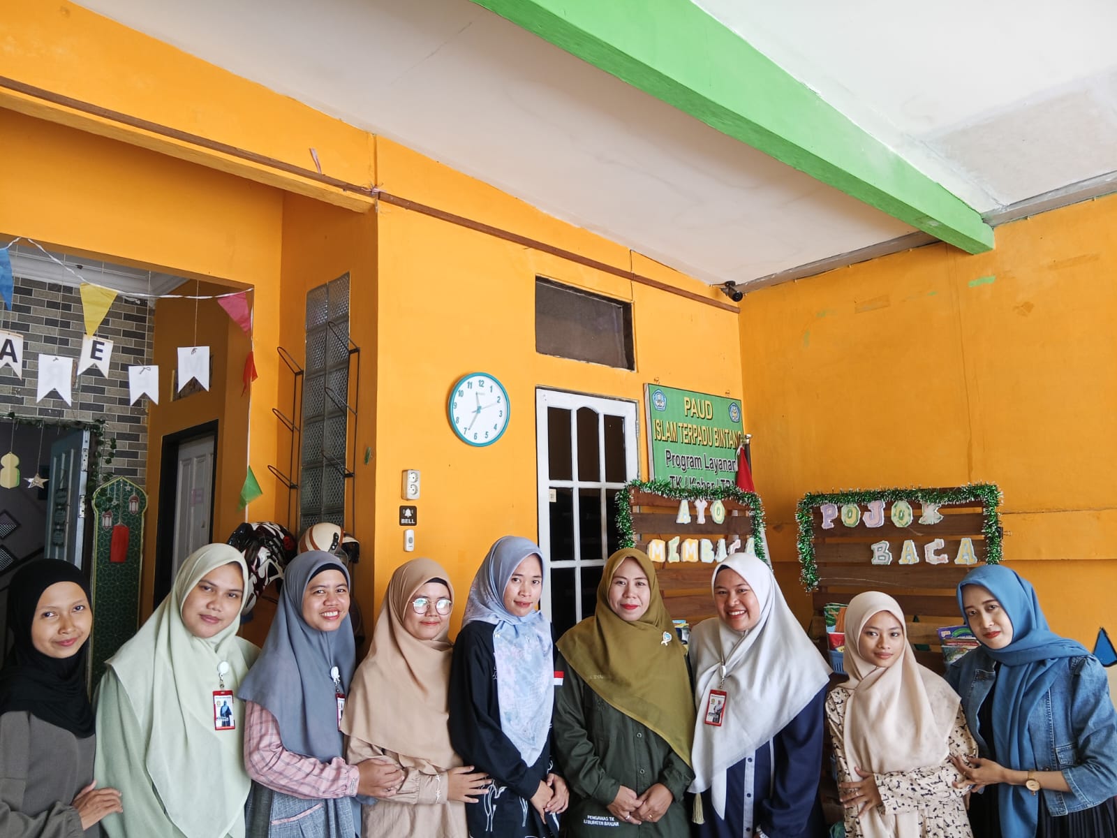 Refleksi Keberhasilan Pesantren Ramadan, Pengawas TK Kertak Hanyar Kunjungi PAUD IT Bintang