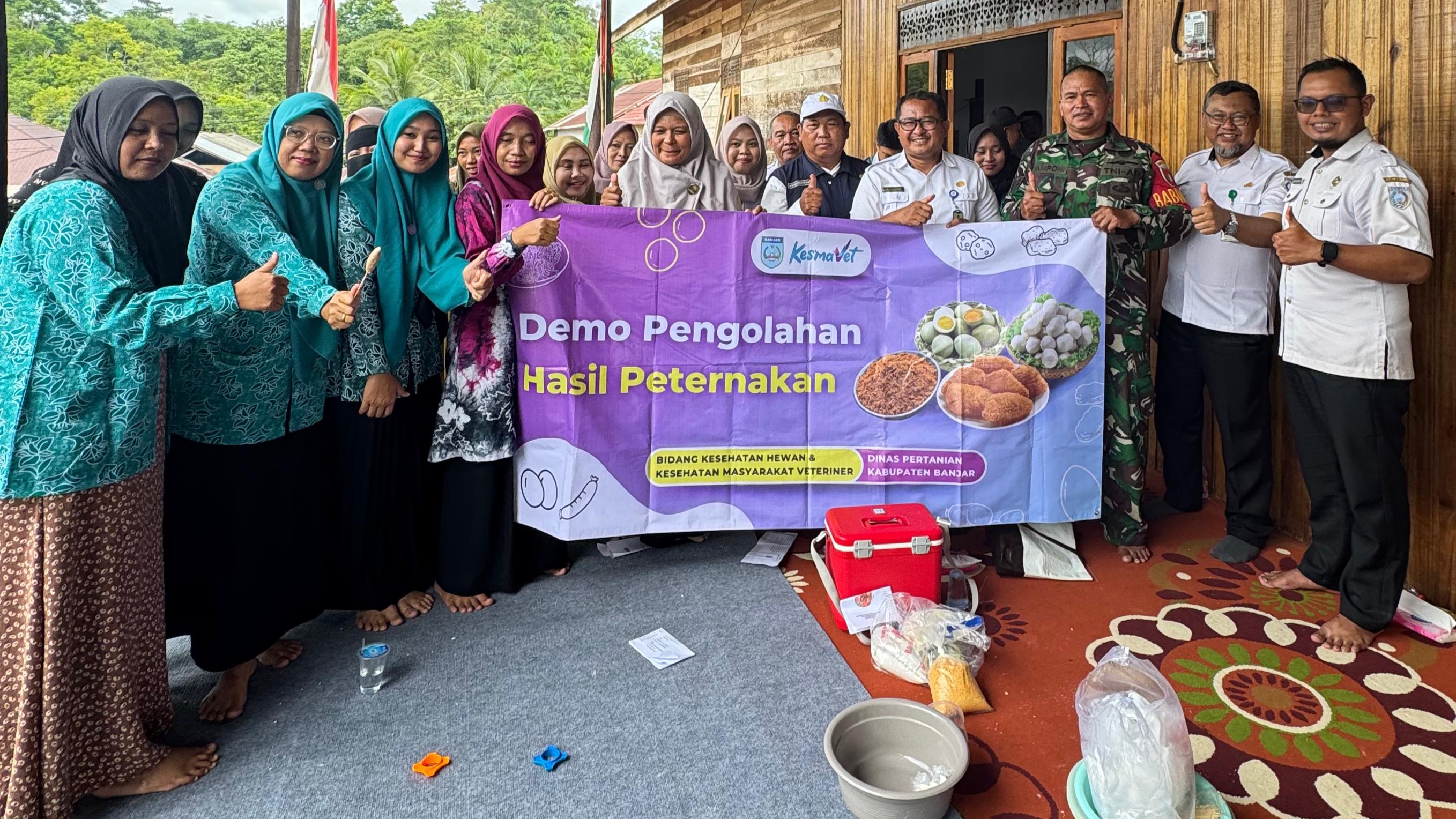 Dorong Olahan Hasil Ternak di Sambung Makmur, Distan Banjar Gelar Pelatihan Sempol Ayam