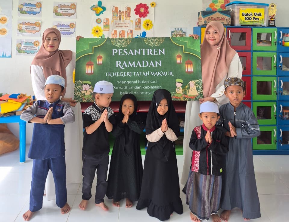 Pesantren Ramadan Hari Kedua di TK Negeri Tatah Makmur Tanamkan Kebiasaan Baik Sejak Dini