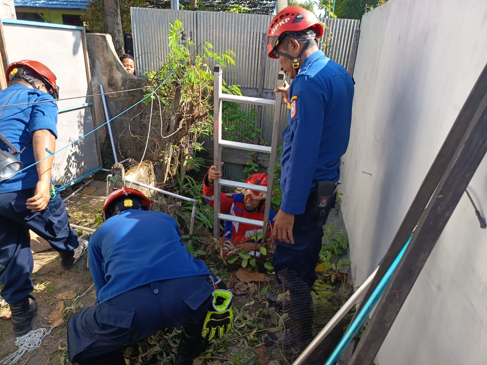 Gobang Masuk Sumur di SDN 4 Keraton