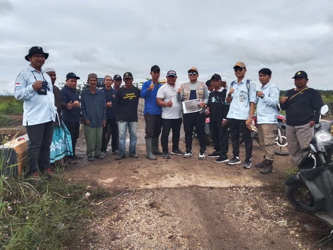 Dinas PMD Banjar Gelar Peninjauan Batas Desa Sungai Batang dan Teluk Selong