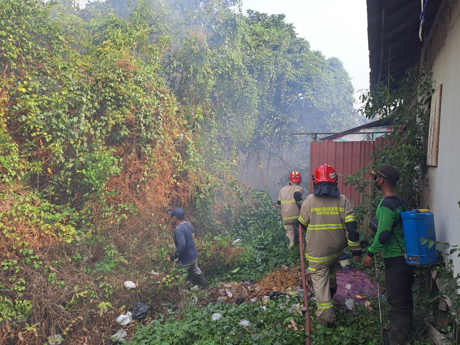 Karhutla di Komplek Alam Indah Subur Mengenai Satu Rumah