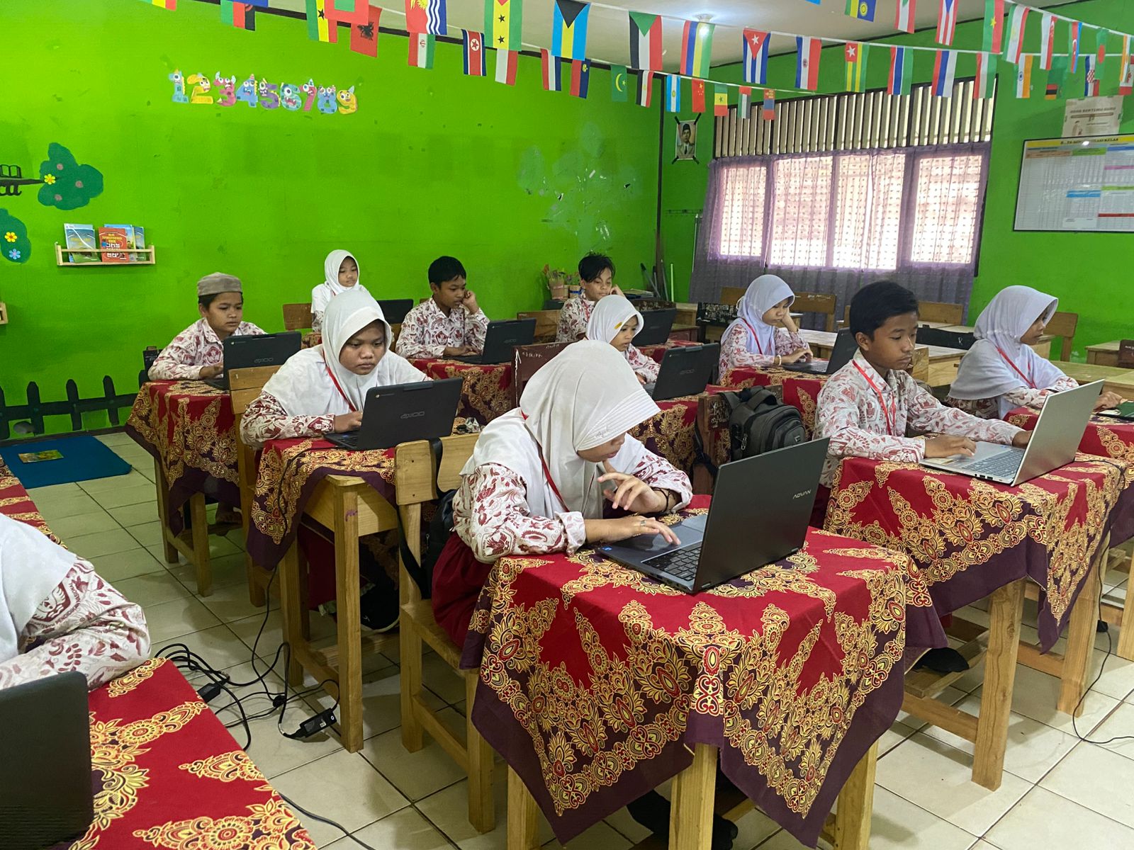 Meski Sempat Terkendala Login, Gladi TKA SDN Simpang Tiga Tetap Berjalan Lancar