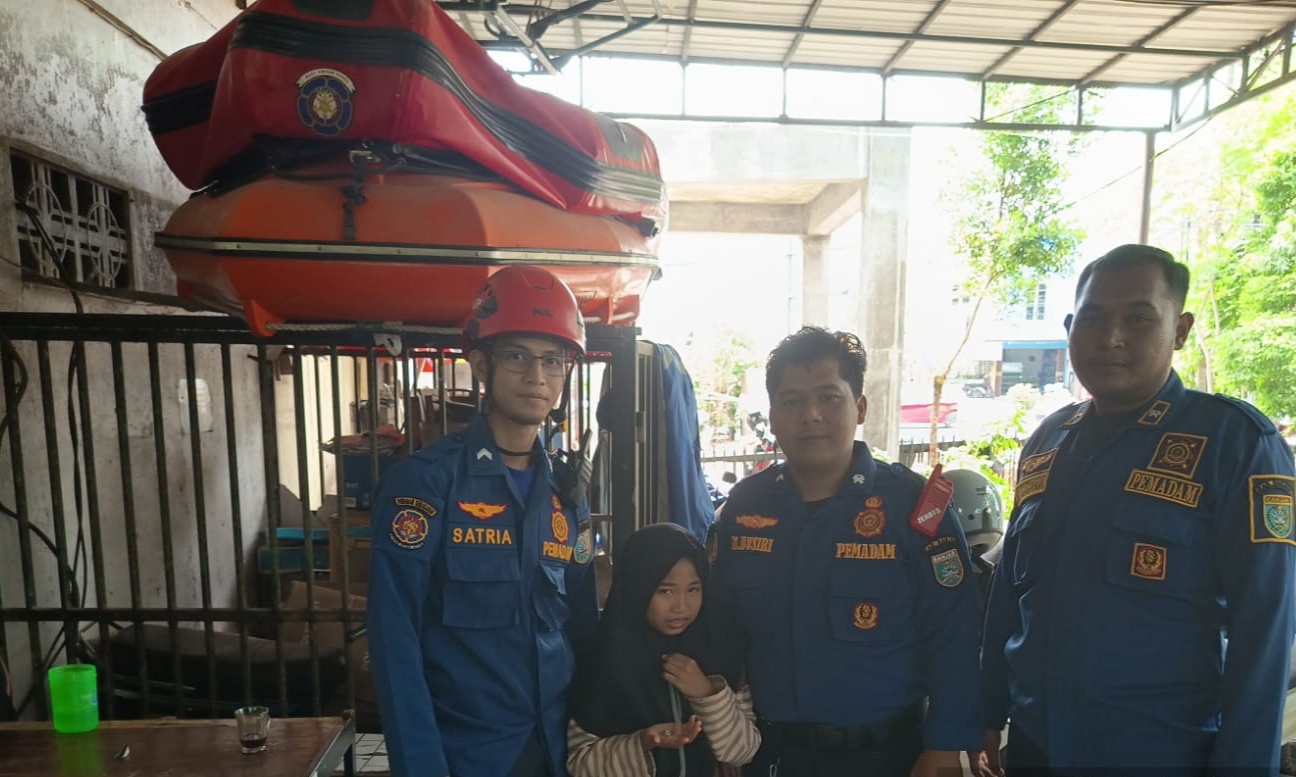 Bocah 9 Tahun Warga Sungai Sipai Minta Bantuan Lepas Cincin Damkar Banjar