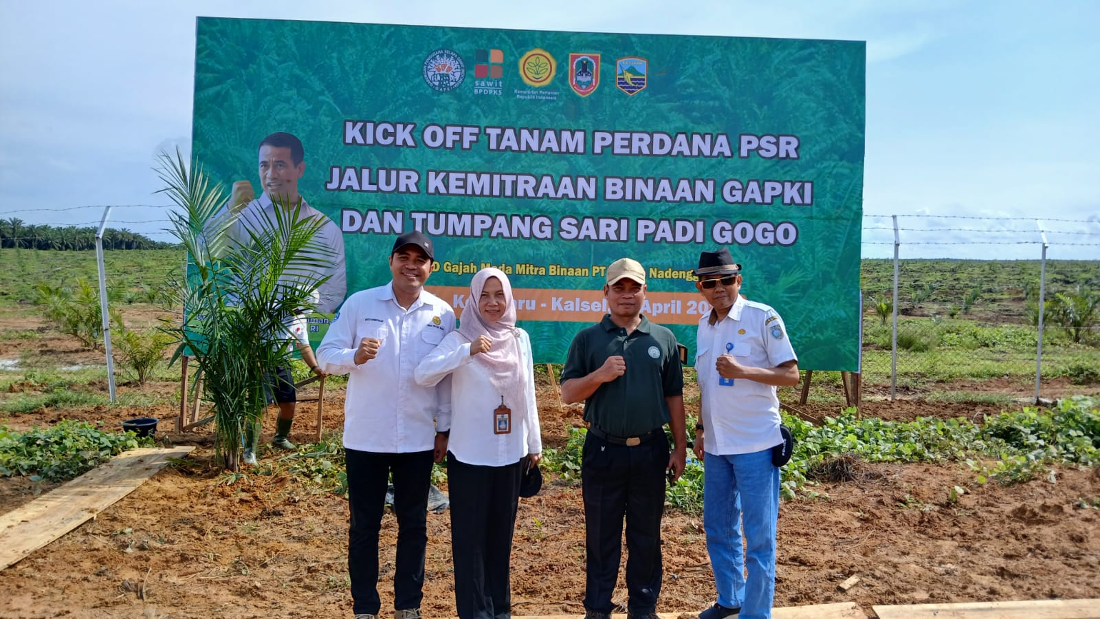 Distan Banjar Hadiri Kick Off Tanam Perdana PSR dan Tumpang Sari Padi Gogo di Kotabaru