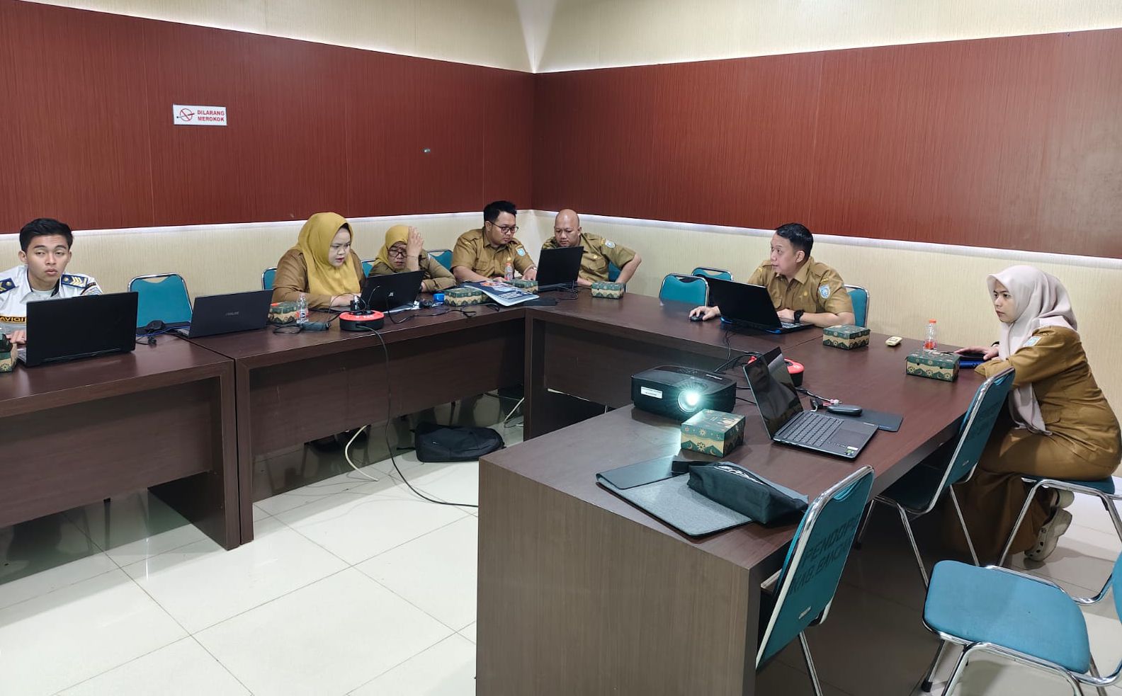 Bappedalitbang Lakukan Pendampingan Penginputan Renstra ke SIPD RI