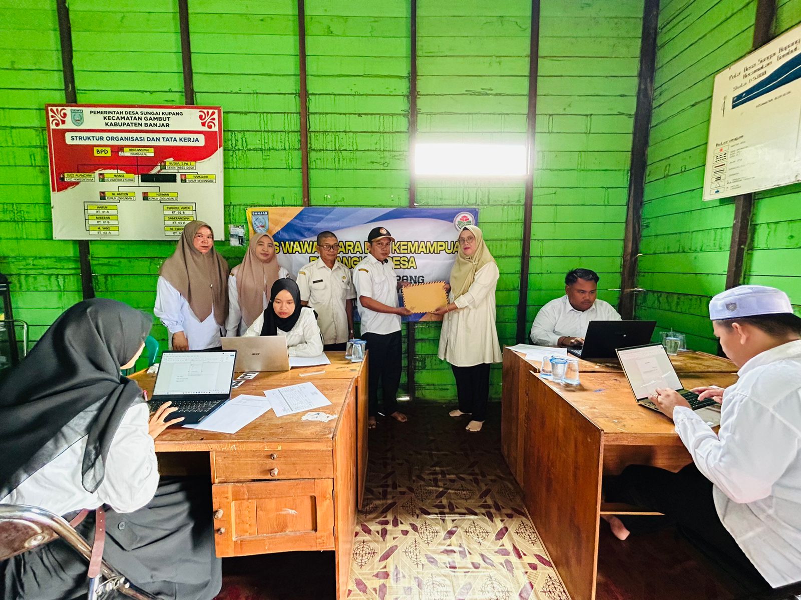 Pelaksanaan Tes Tertulis Penjaringan Perangkat Desa Sungai Kupang