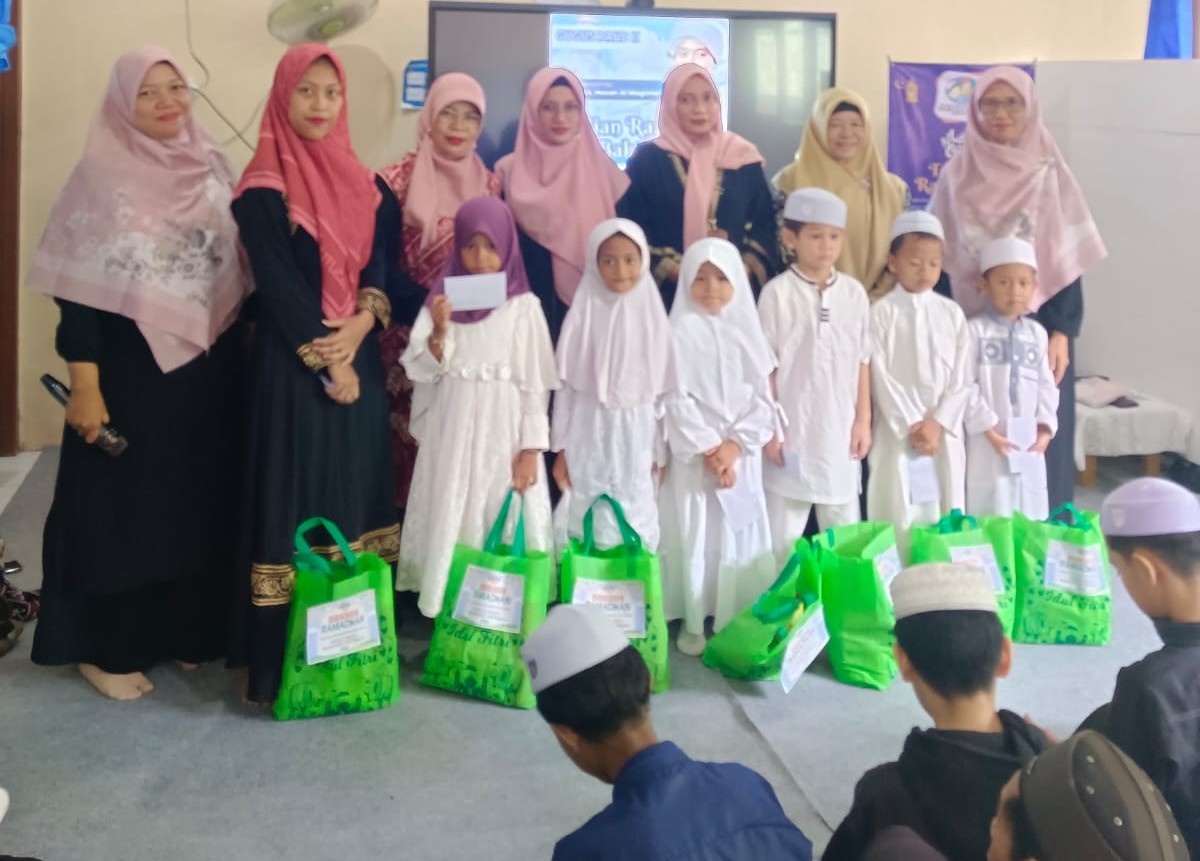 Wujudkan Kepedulian di Bulan Suci, PAUD IT Al Ishlah Sei Sipai Gelar Aksi Berbagi