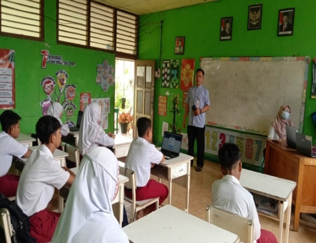 Biar Tidak Canggung dan Gugup, Siswa SD Negeri Bawahan Selan 6 Ikuti Simulasi TKA