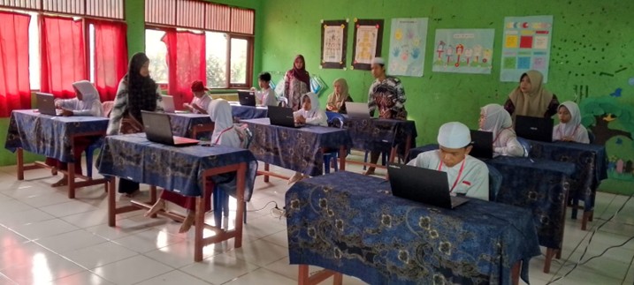 Sinyal Masa Depan di Ujung Karang Intan: Internet Desa Digital Jadi Andalan Gladi Bersih TKA SDN Balau