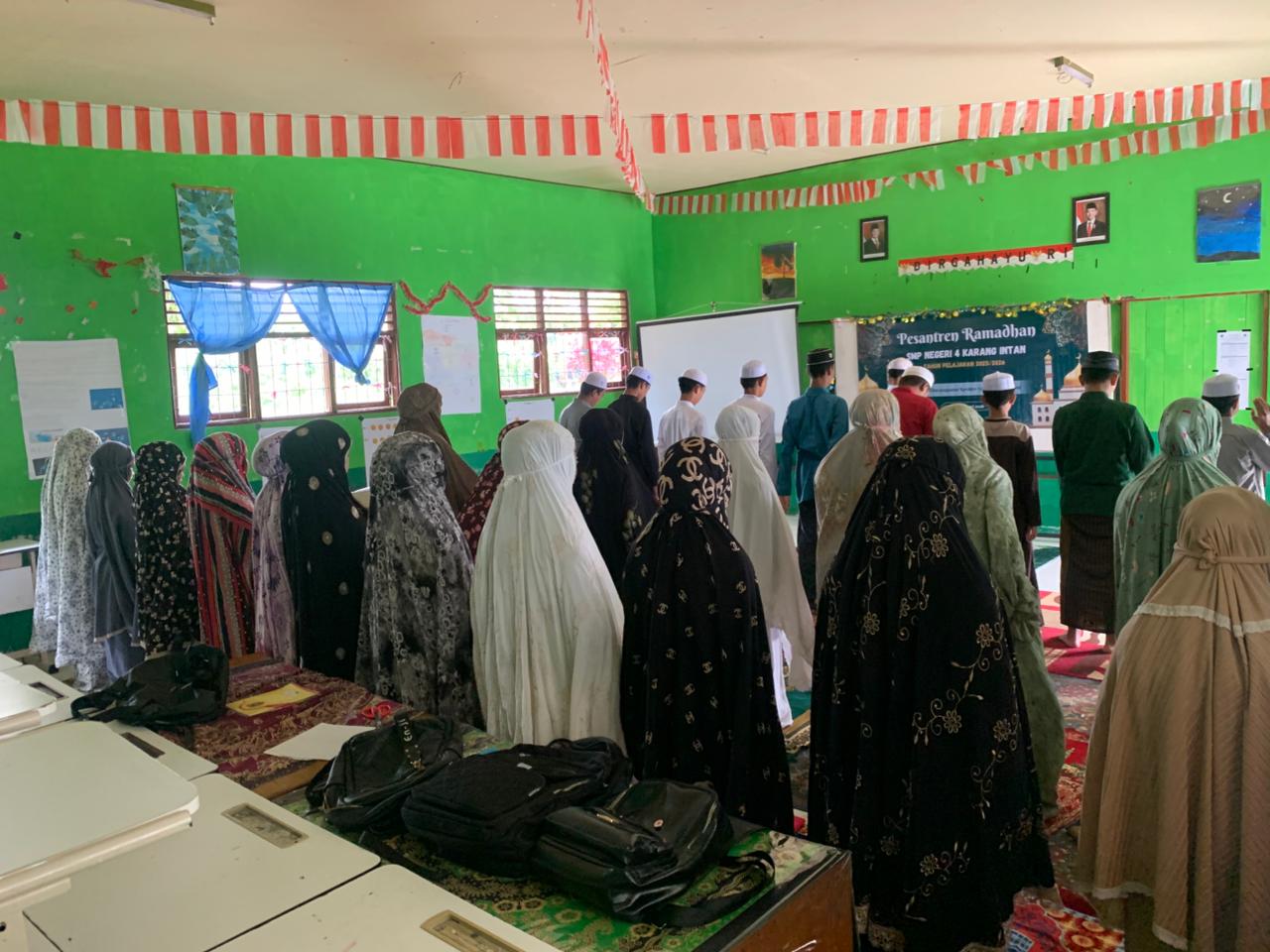 SMPN 4 Karang Intan Awali Pesantren Ramadan dengan Pembinaan Spiritual