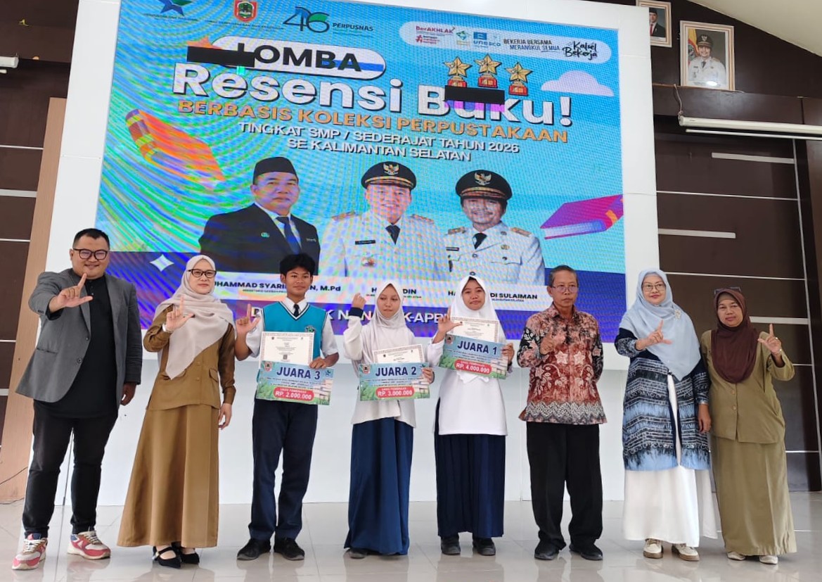 Pelajar SMP Darul Hijrah Puteri dan SMPN 2 Simpang Empat Raih Prestasi di Lomba Resensi Buku Tingkat Kalsel