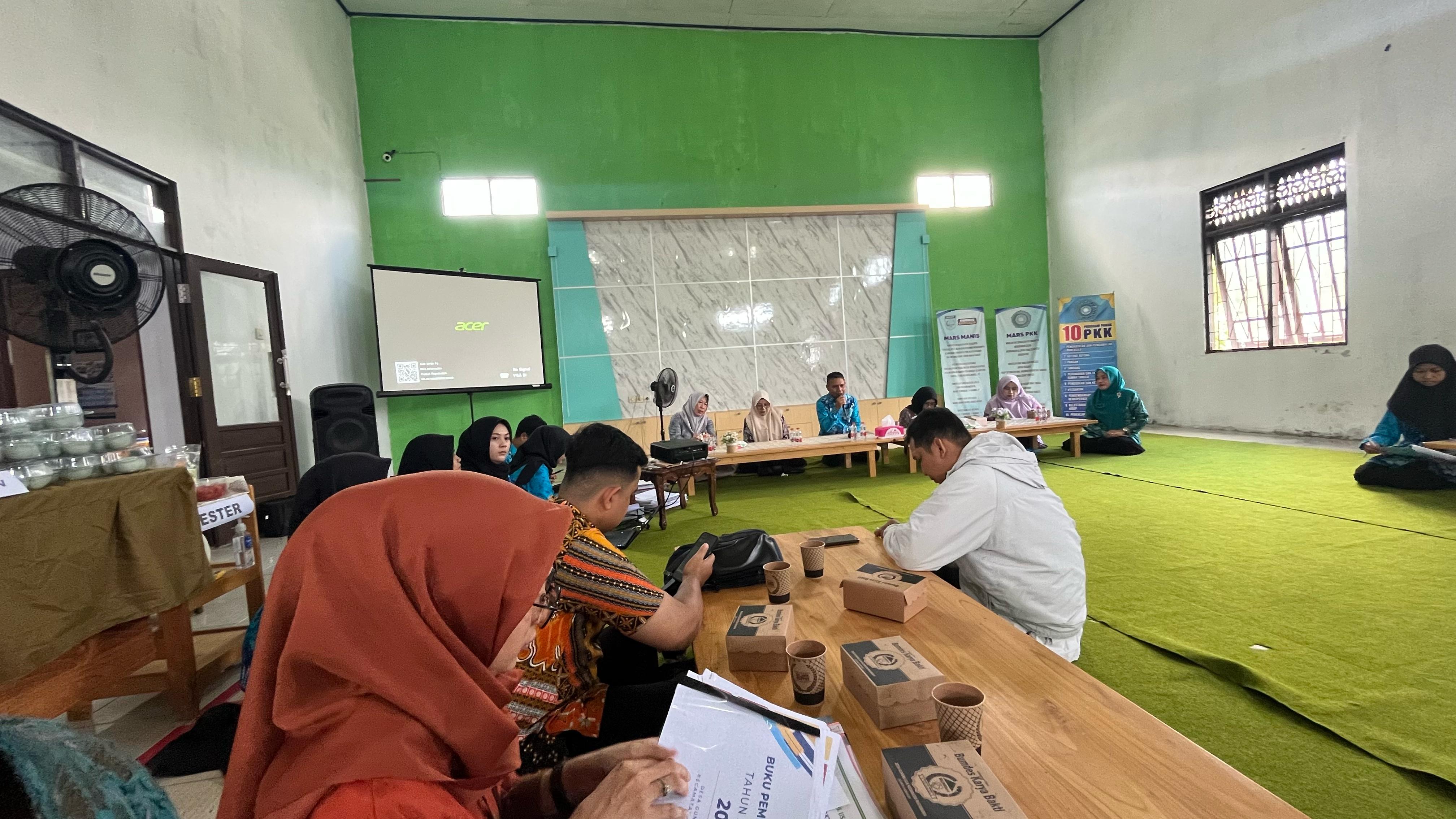 Tim Penilai Lomba Desa Kabupaten Banjar Kunjungi Gunung Ulin