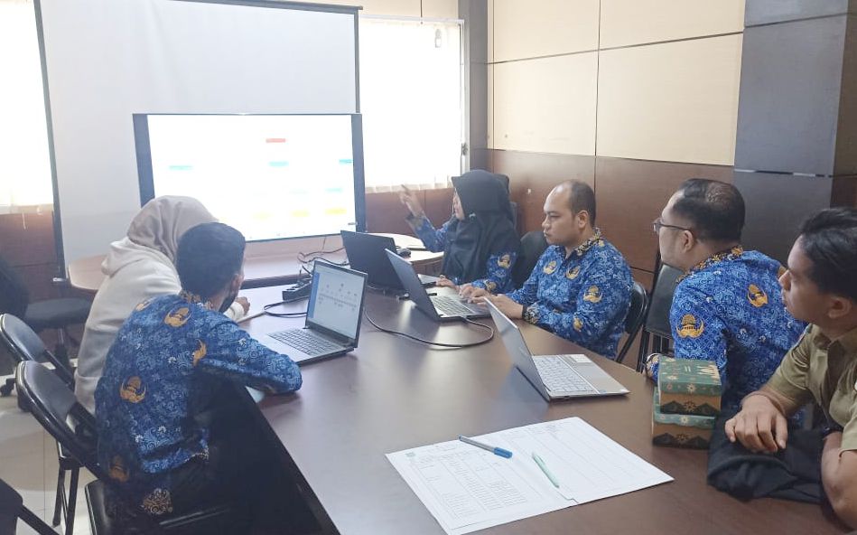 Bappedalitbang Banjar Dampingi Penginputan Pokin SKPD Melalui Aplikasi SIMONDALEV