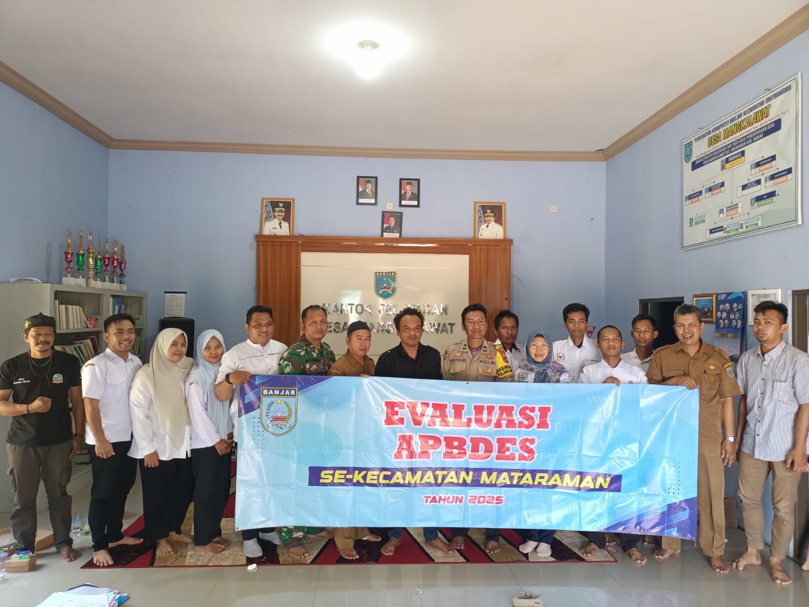 Kecamatan Mataraman Evaluasi APBDes di Desa Mangkalawat