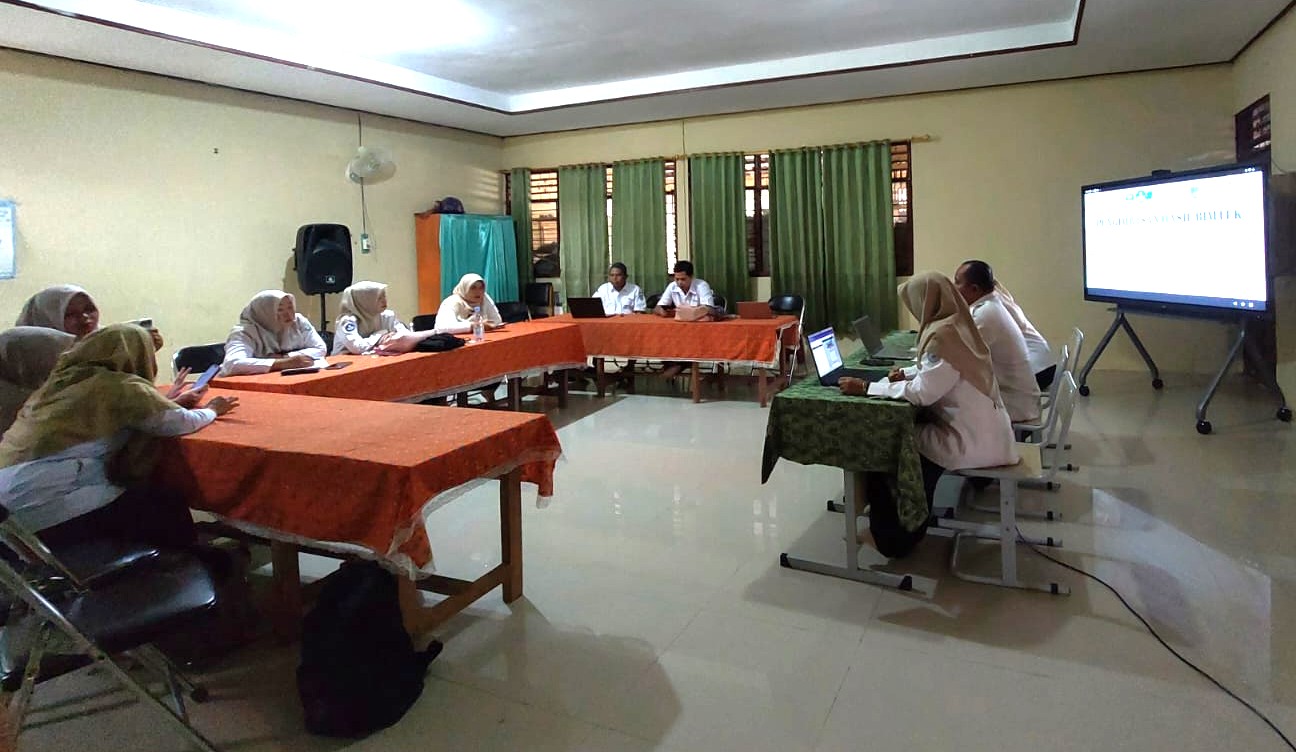 Optimalisasi E-Kinerja, SMPN 1 Mataraman Gunakan Microsite sebagai Portal Refleksi dan Pengembangan Karir Guru